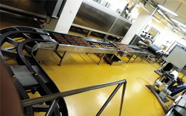 Bangladesh-Clean-Room-01c-Compressed